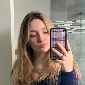 Meet your Posher, Anna